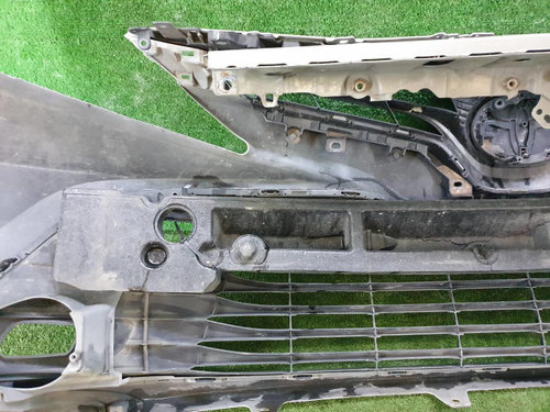 Бампер передний Toyota Camry 8 XV70 17-21 В сборе