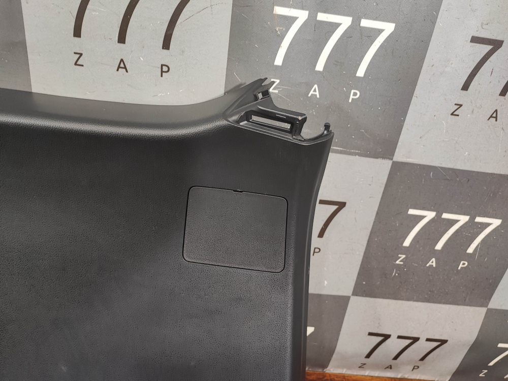 Обшивка крышки багажника Toyota RAV4 V (XA50) 18-нв Б/У Оригинал 677500R120C0