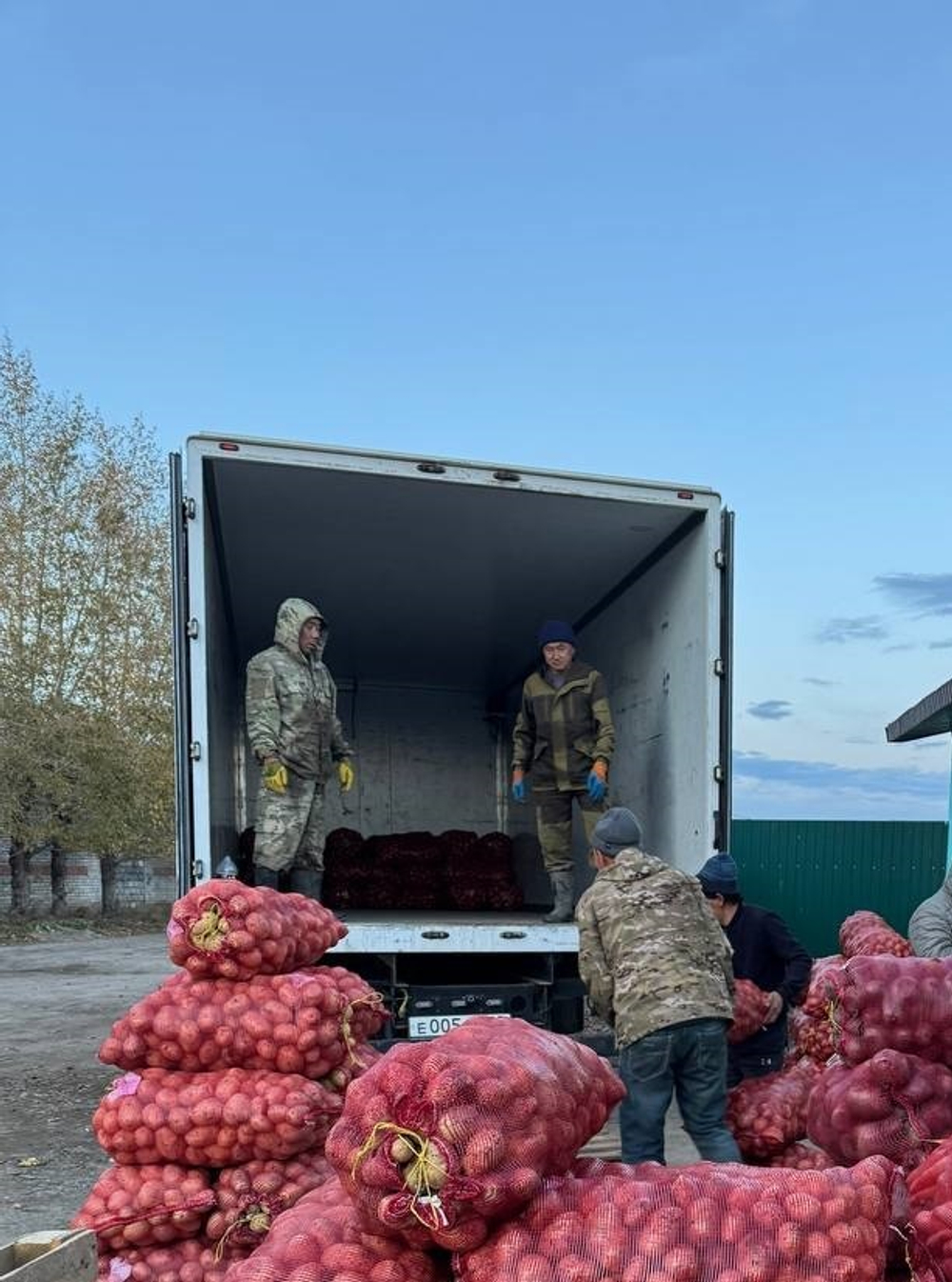 Грузоперевозки. 40м3. 6тн. Термос. Доставка