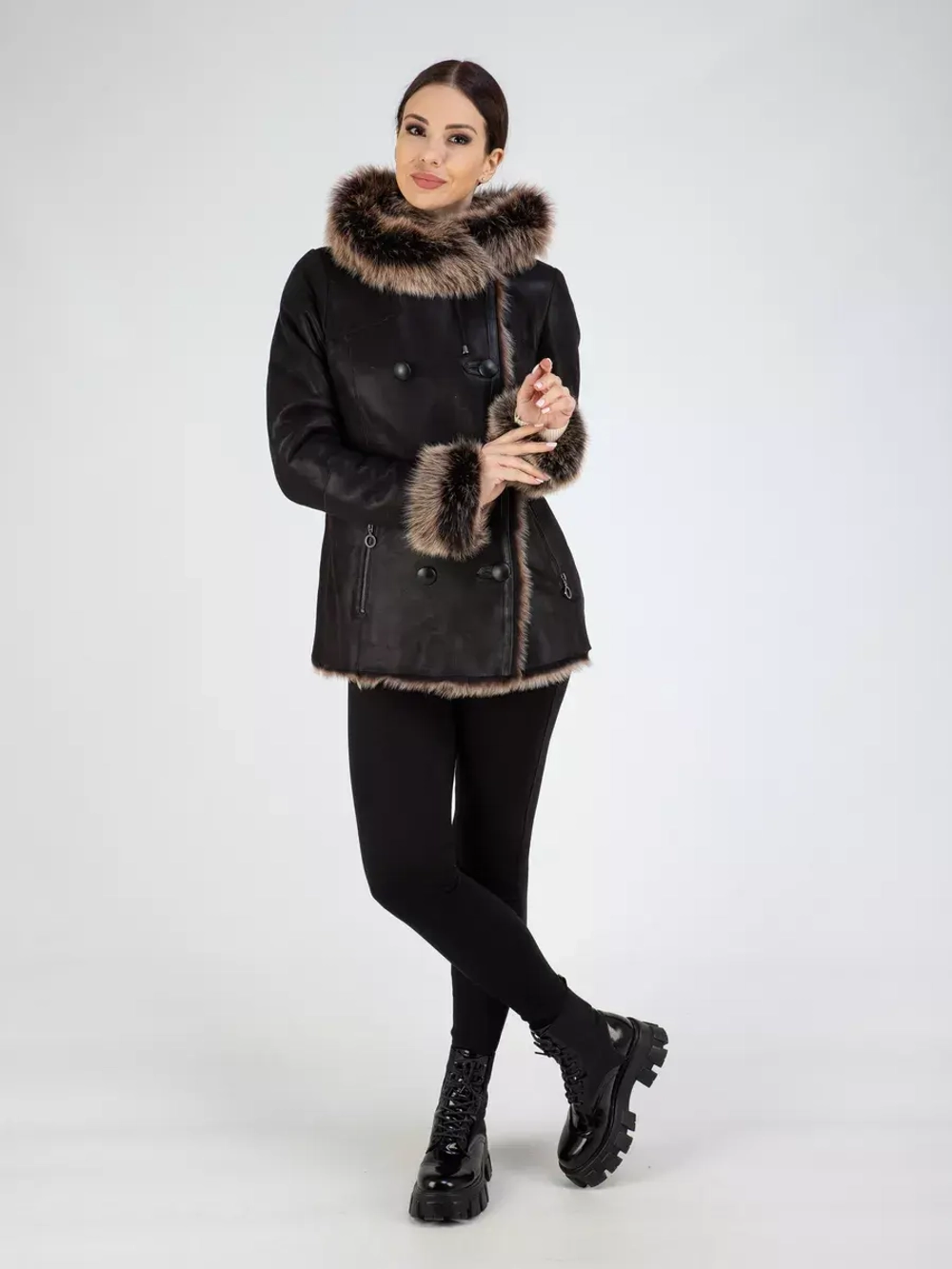 Дубленка натуральная зимняя с капюшоном Турция