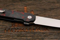 Нож складной QSP Lark, клинок 80мм, сталь Sandvik 14C28N, рукоять карбон-R