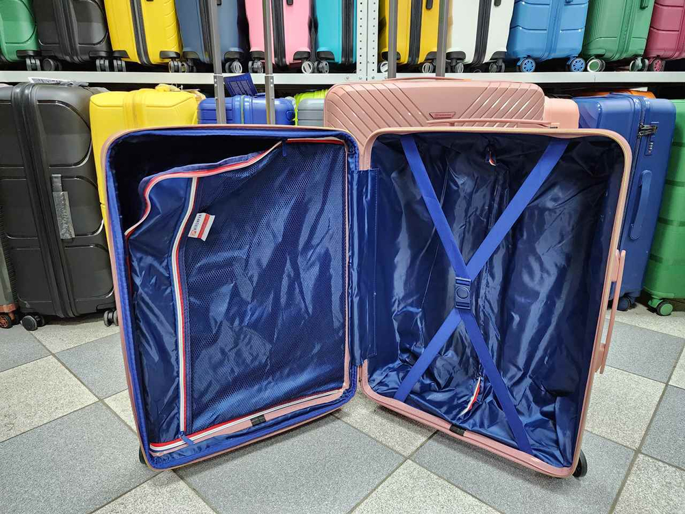 Чемодан Большой (L) полипропилен "Mironpan" съёмные колёса