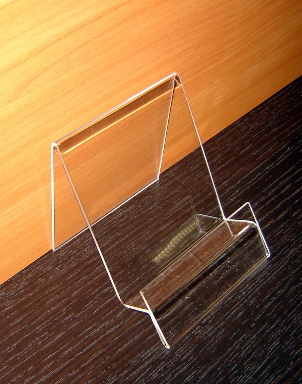 Подставка для планшета или смартфона ширина 100 мм