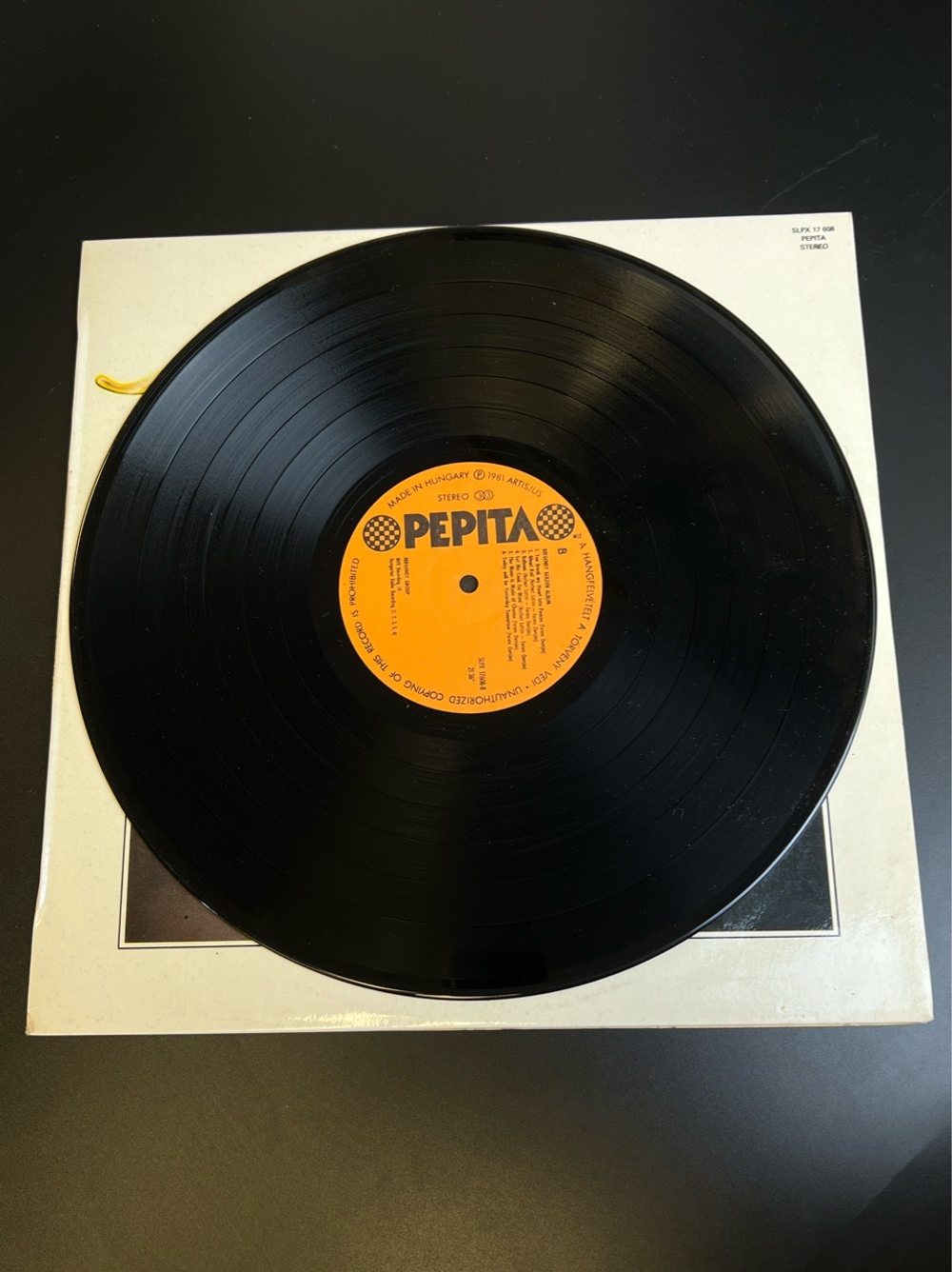 LP Bergendy - Aranyalbum. Виниловая пластинка 12 дюймов. Венгрия 1981 год.