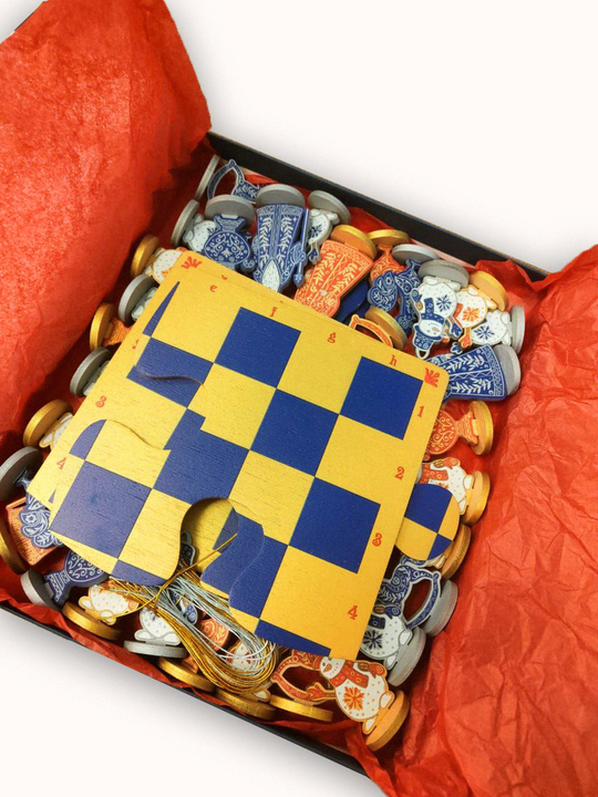 Подарочный набор "СКАЗОЧНЫЕ РУССКИЕ ШАХМАТЫ"