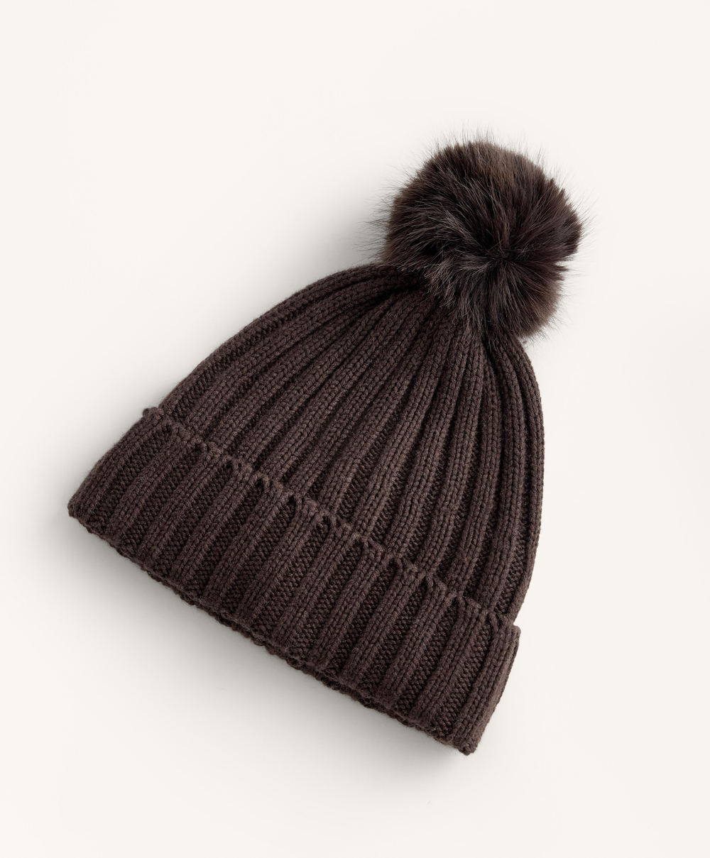 Oysho Вязаная шапка с помпоном, коричневый
