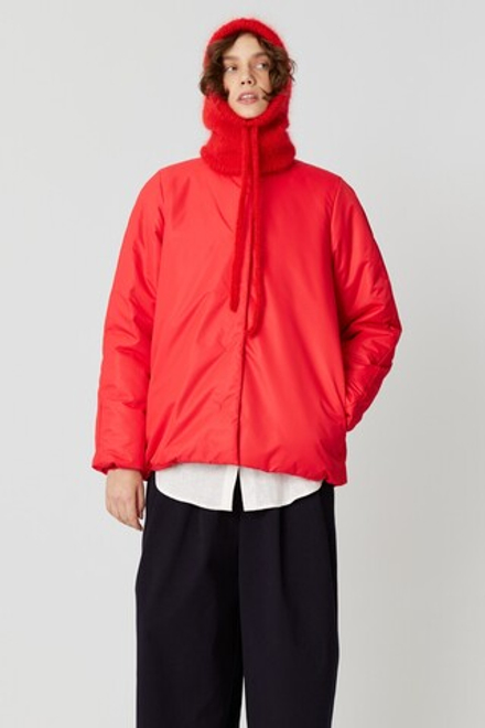 Капор красного цвета из мохера