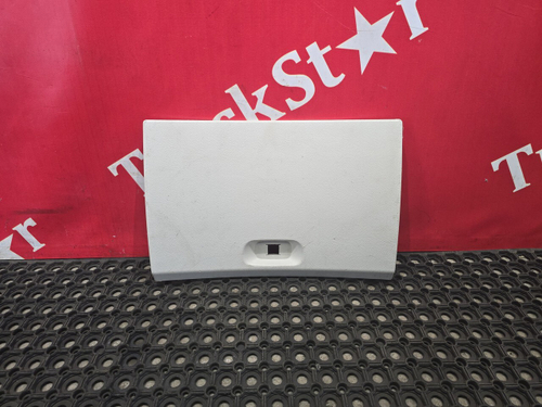 Крышка бардачка 2023г.