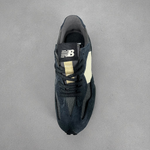 New Balance 327 • Blue