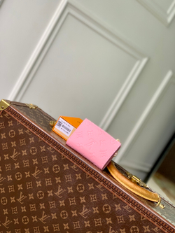 Louis Vuitton Lisa Wallet