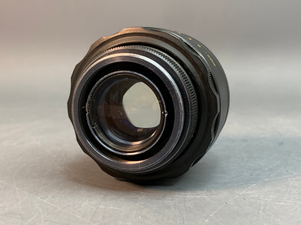 Helios-44-2 царапины на передней линзе