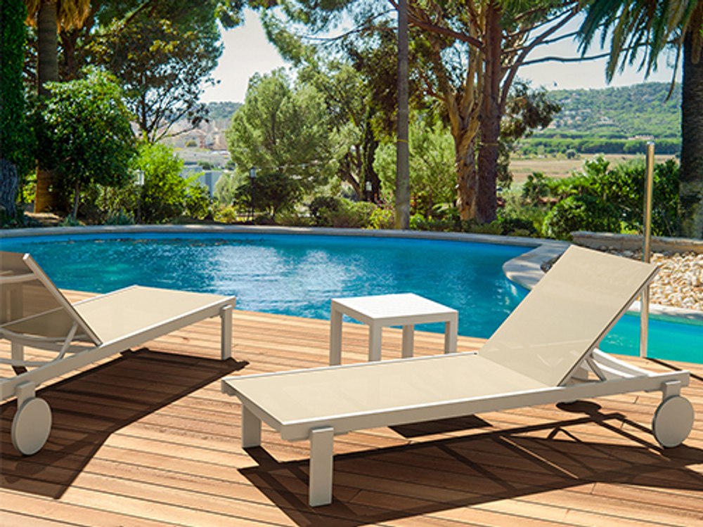 Шезлонг-лежак металлический Siesta Contract Casablanca, белый, бежевый