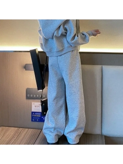 Костюм спортивный