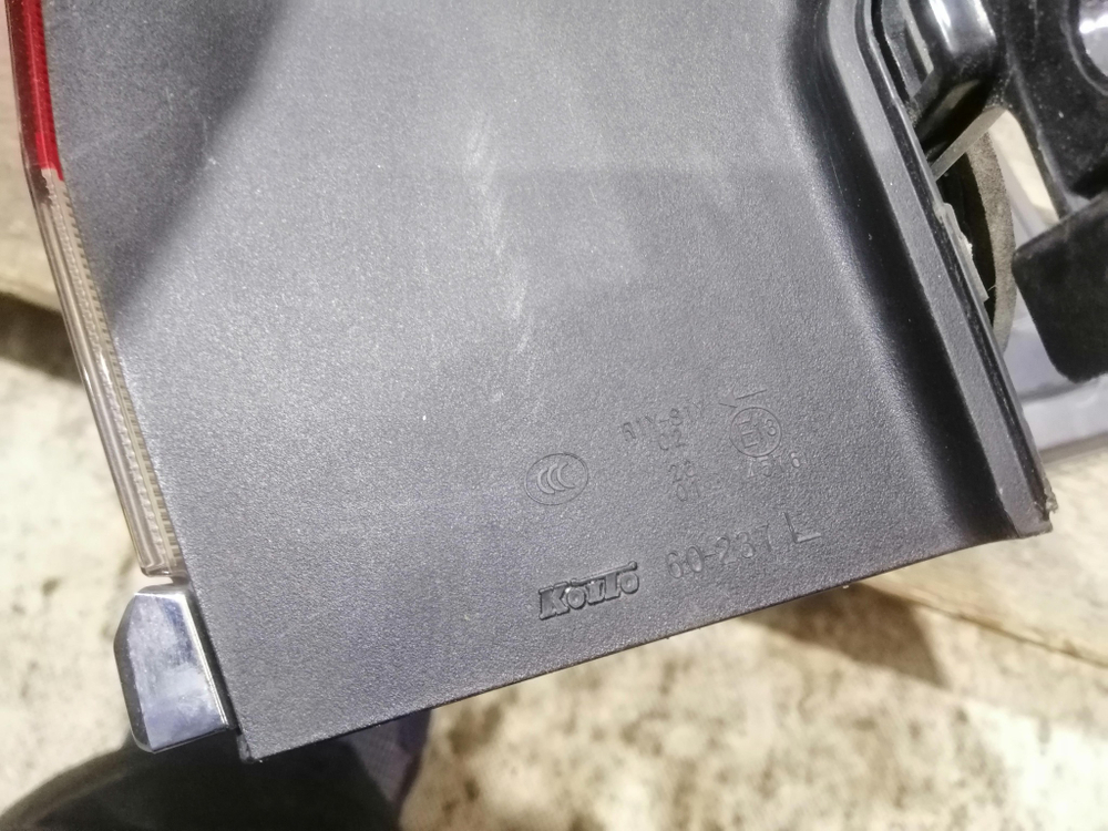 Фонарь задний левый Toyota Land Cruiser 200 15-22 Б/У Оригинал 8156160B70