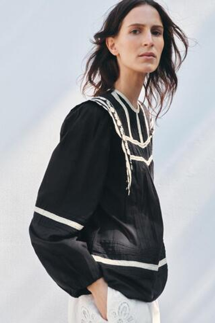 ZARA БЛУЗА С КОНТРАСТНОЙ ВЫШИВКОЙ — ZW COLLECTION, ЧЕРНЫЙ/ЭКРЮ