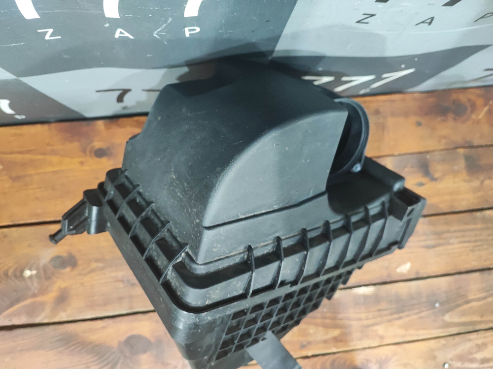 Корпус воздушного фильтра Hyundai Santa Fe 4 (TM) 20-23 Б/У Оригинал 28110S1300