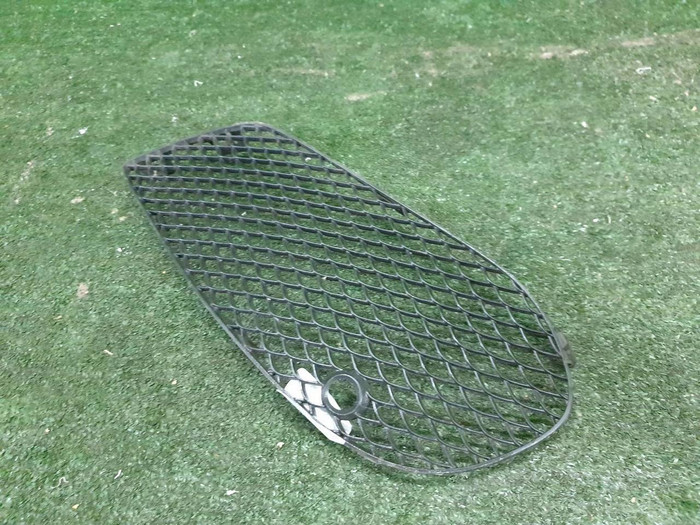 Решетка переднего бампера правая Mercedes C W205 (2014-2018) AMG