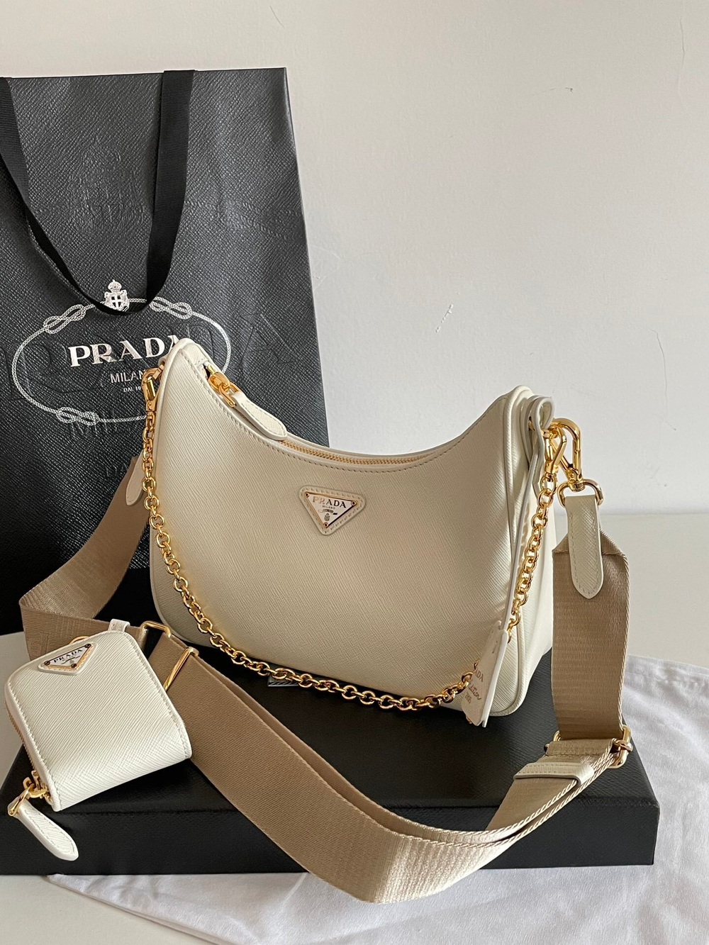 Prada Re-Edition 2005 Saffiano Bag