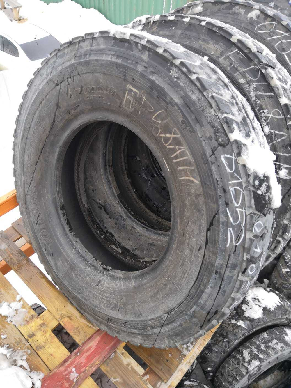 12.00R24 Bridgestone L355 шина б/у