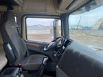 Shacman (Shaanxi) SX* 6x4 Седельный тягач SX42584V324 (Дизельный, 11,6 л, 423 л.с., МТ)