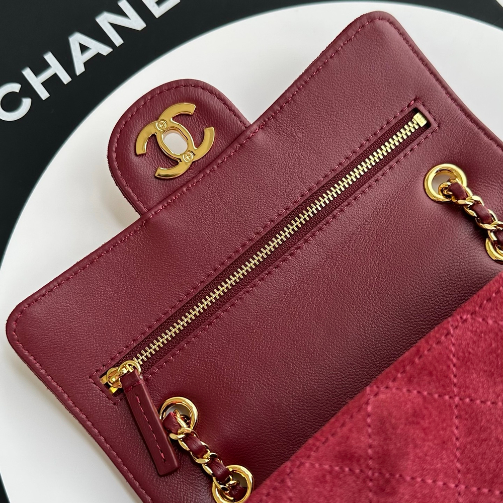 Chanel Mini Classic Handbag 20 cm