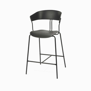 Полубарный стул Embrace черный