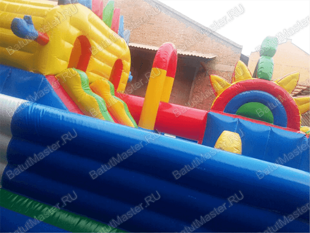 Коммерческий надувной батут "Радужный город" 12*6*3 м