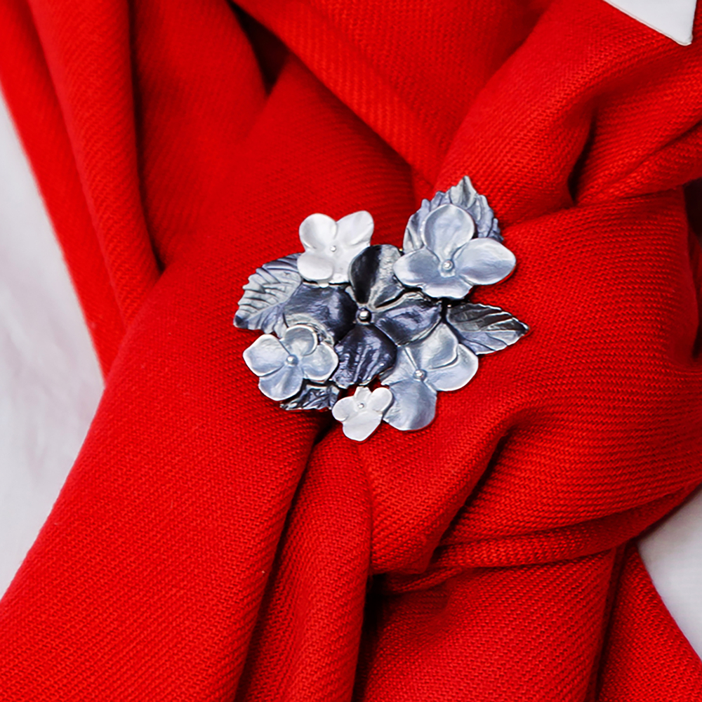 Брошь Shadore Фиалки XZ1498.2 BW/S