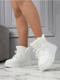 Зимние ботинки на платформе