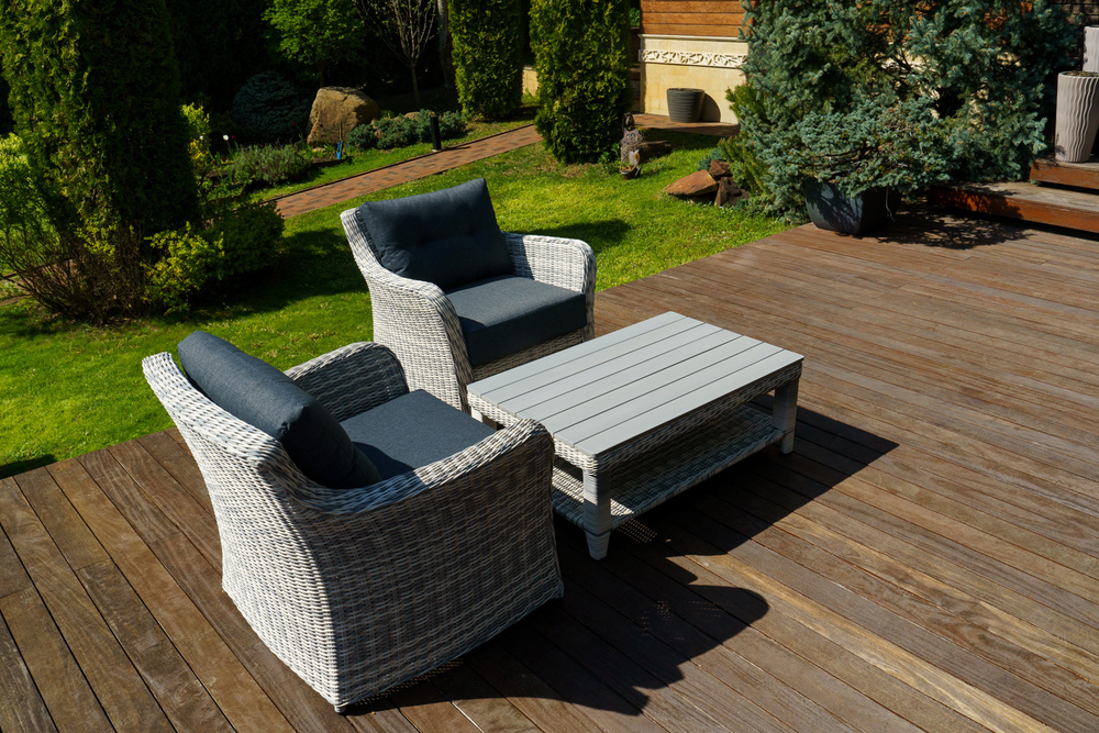 Набор из искусственного ротанга ВЕНЕЦИЯ: 2 кресла + кофейный столик (цвет: серый)