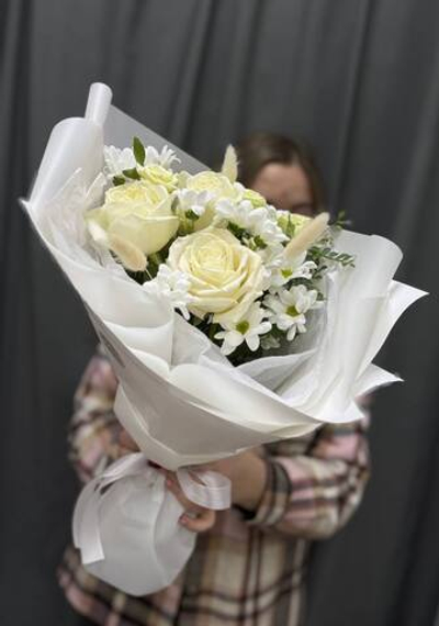 Букет комплимент №44