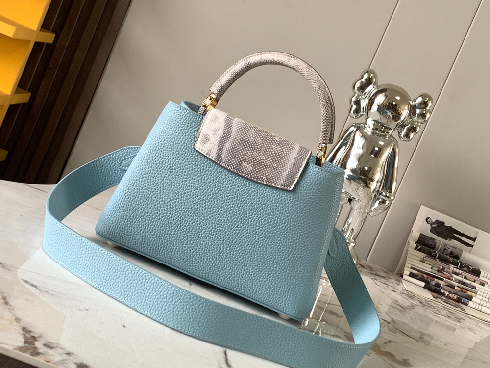 Louis Vuitton Capucines BB