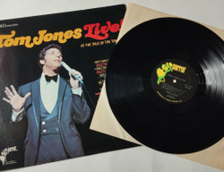Винтажная виниловая пластинка LP Tom Jones Live At The Talk Of The Town (USA 1967)