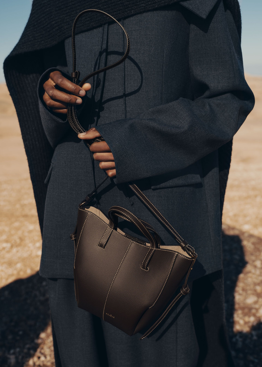 POLENE СУМКА CYME TOTE NANO, ЭКРЮ/ЧЕРНЫЙ