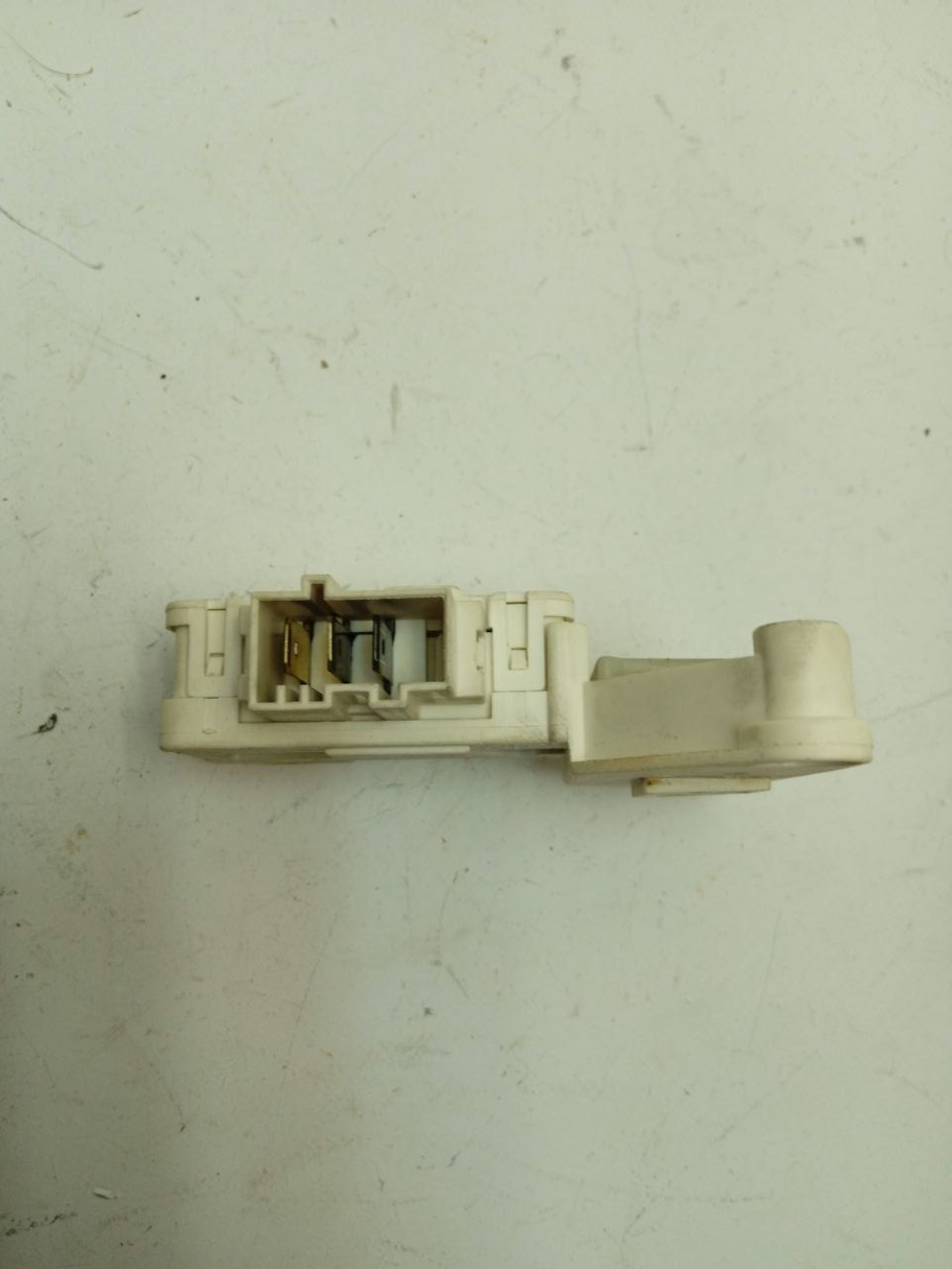 EWS1256EGU кт7 Блокировка люка стиральной машины Electrolux 1552374017 б/у