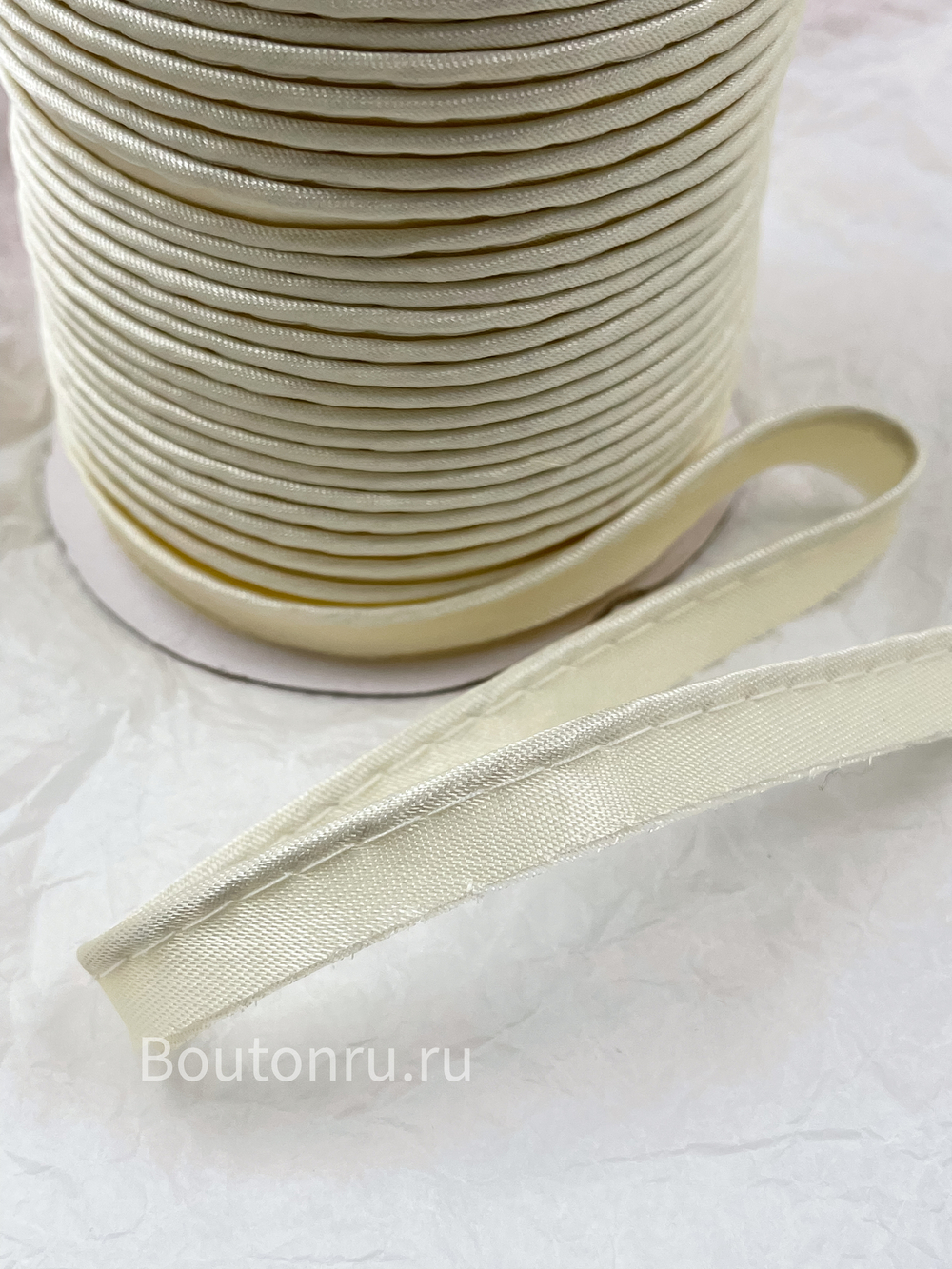 Кант декоративный 1 см бежевый атласный