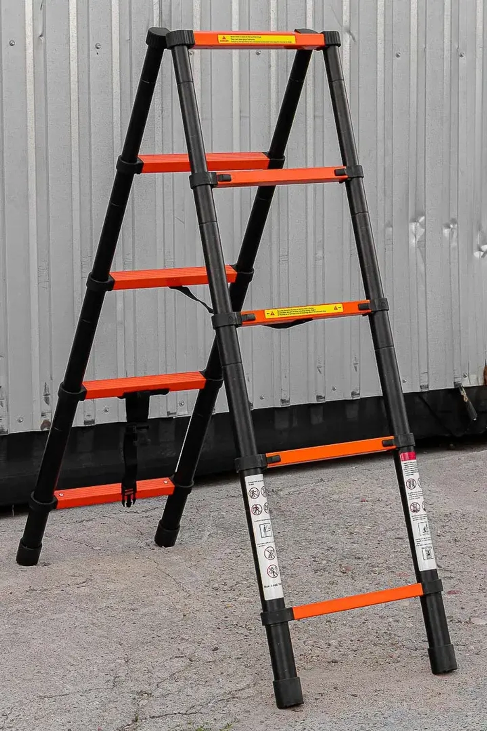 Стремянка телескопическая алюм. бытовая 1.4м (5+5 ступ.) ISMA ISMA-UP140-2