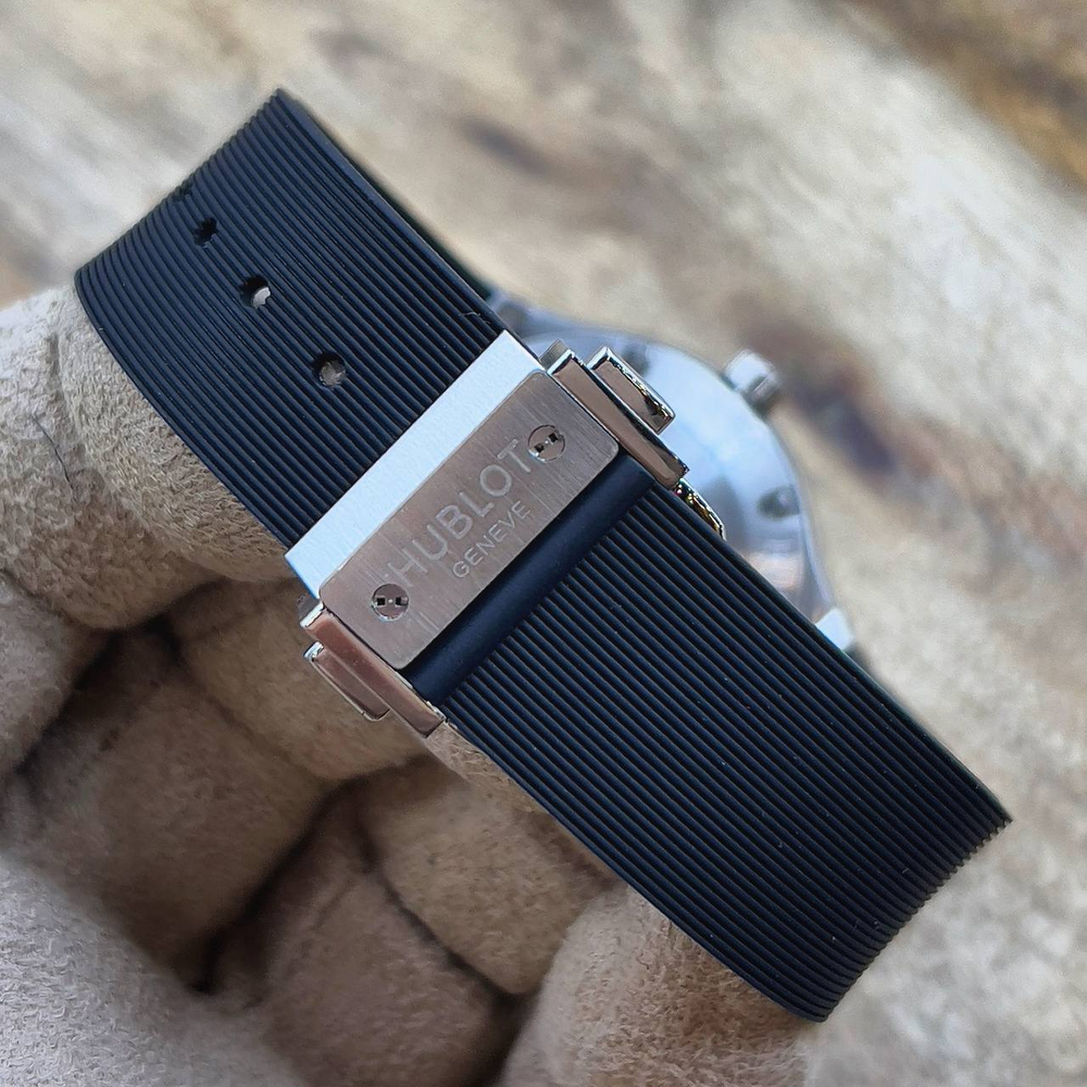 Часы Hublot