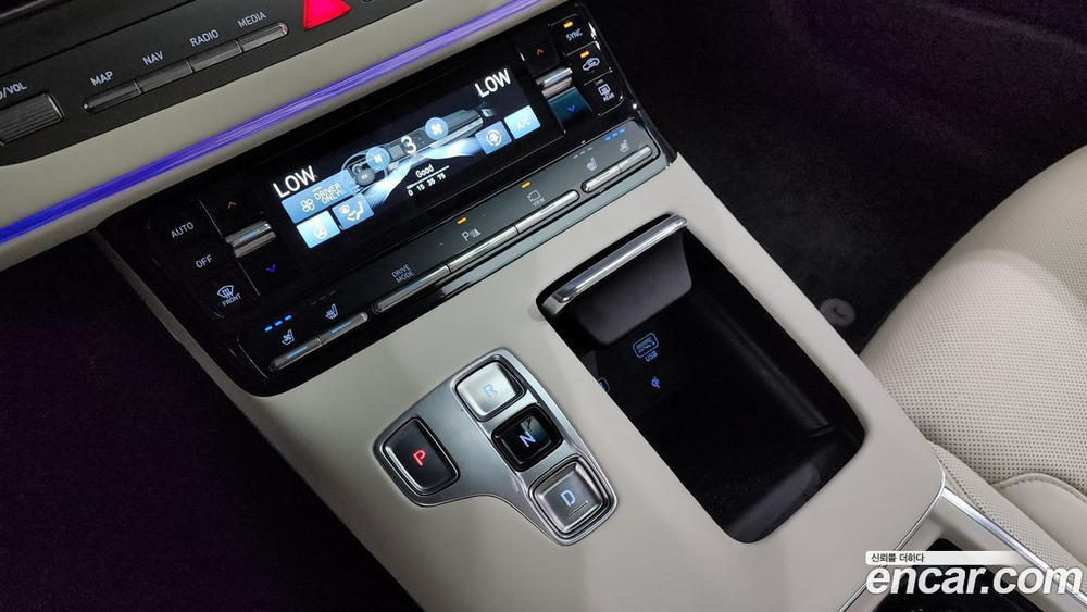 Hyundai The New Grandeur (Azera) IG Hybrid LeBlanc (07.2022)