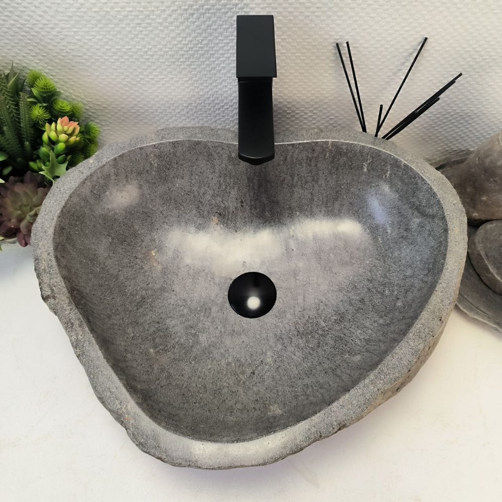 Раковина из речного камня RS-64137 (52*43*16) 0123
