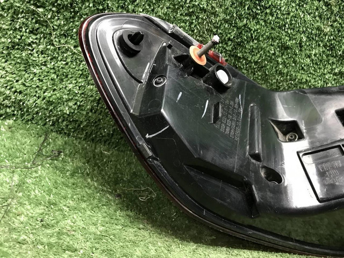 Фонарь правый внешний Mercedes GLS x167 (19-24)