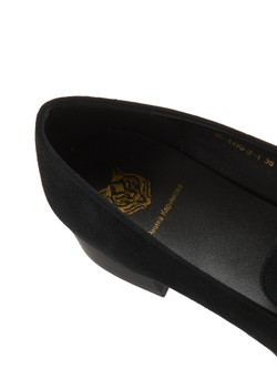 Женские замшевые туфли чёрные на каблуке