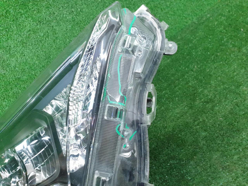 Битая Фара правая Toyota RAV4 5 XA50 (2018-н.в.) LED
