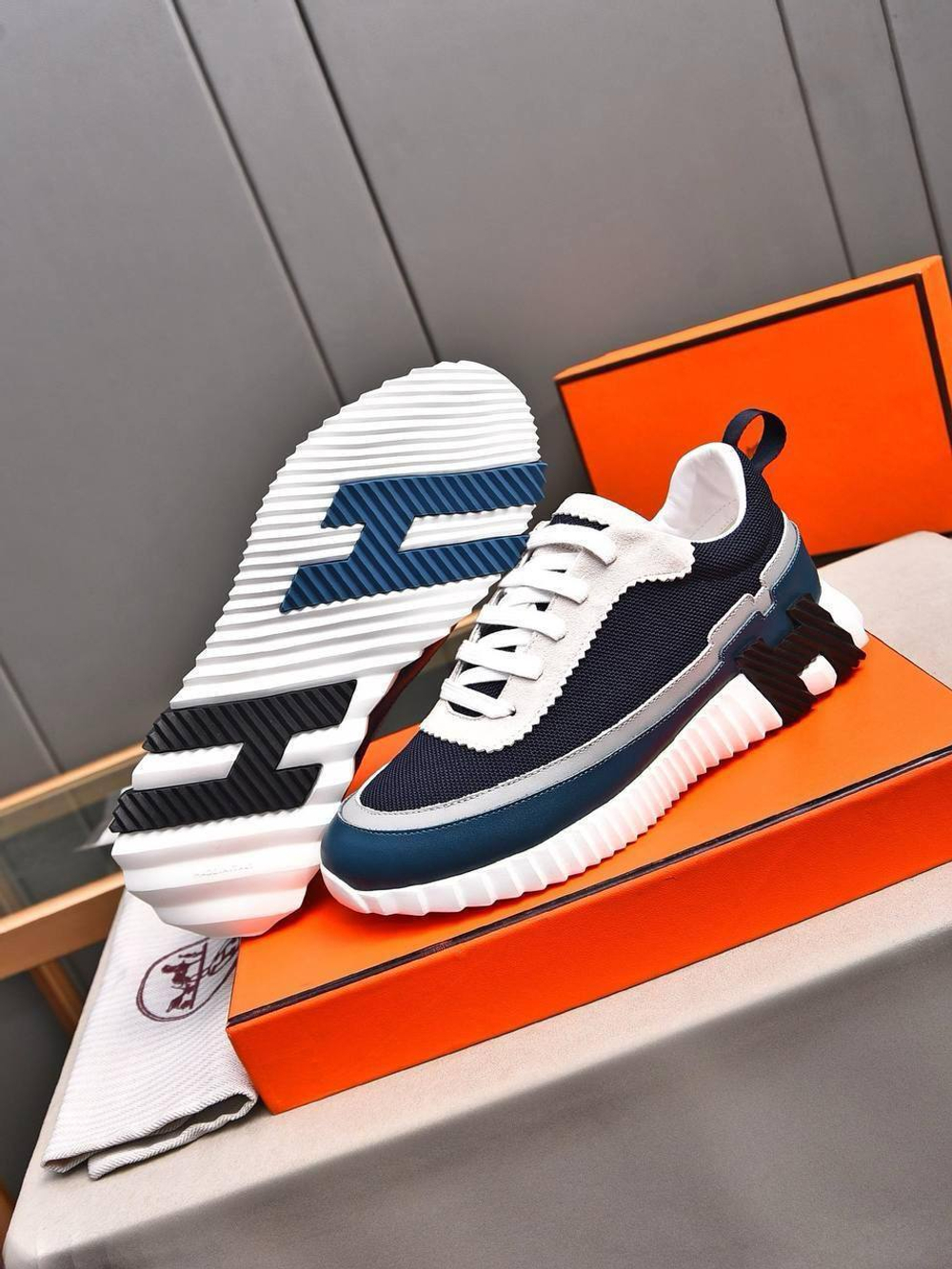 Кроссовки Hermes