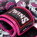 Боксёрские перчатки Twins Special Fancy FBGVL3-53 Skull pink/black