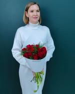 Роза красная с кипарисом(00405)