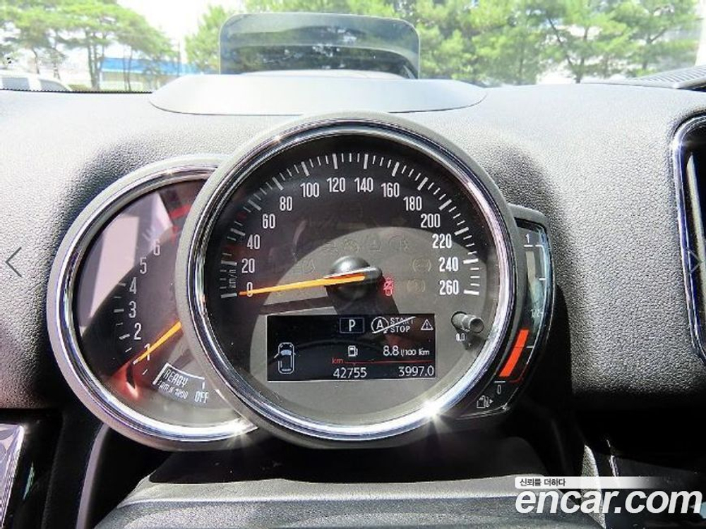Mini Cooper Countryman HIGH (08.2019)