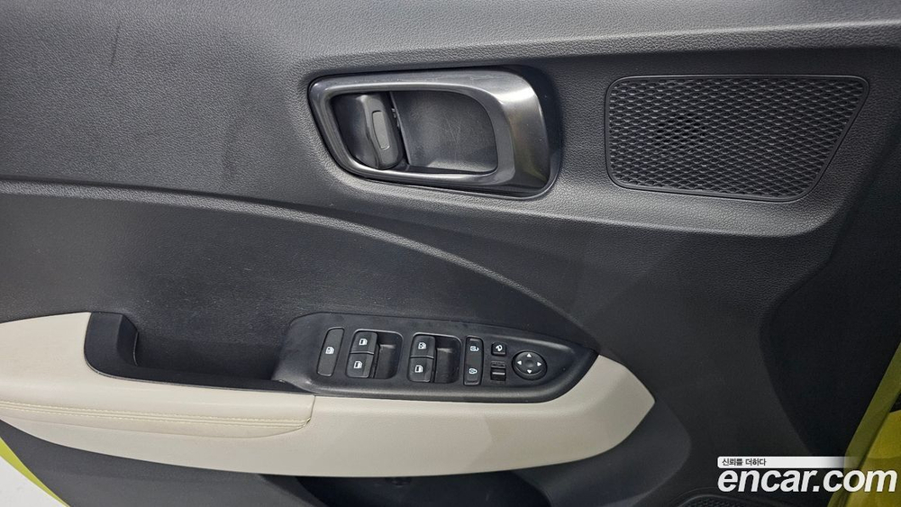 Hyundai Venue 1.6 Fluxe (07.2020)