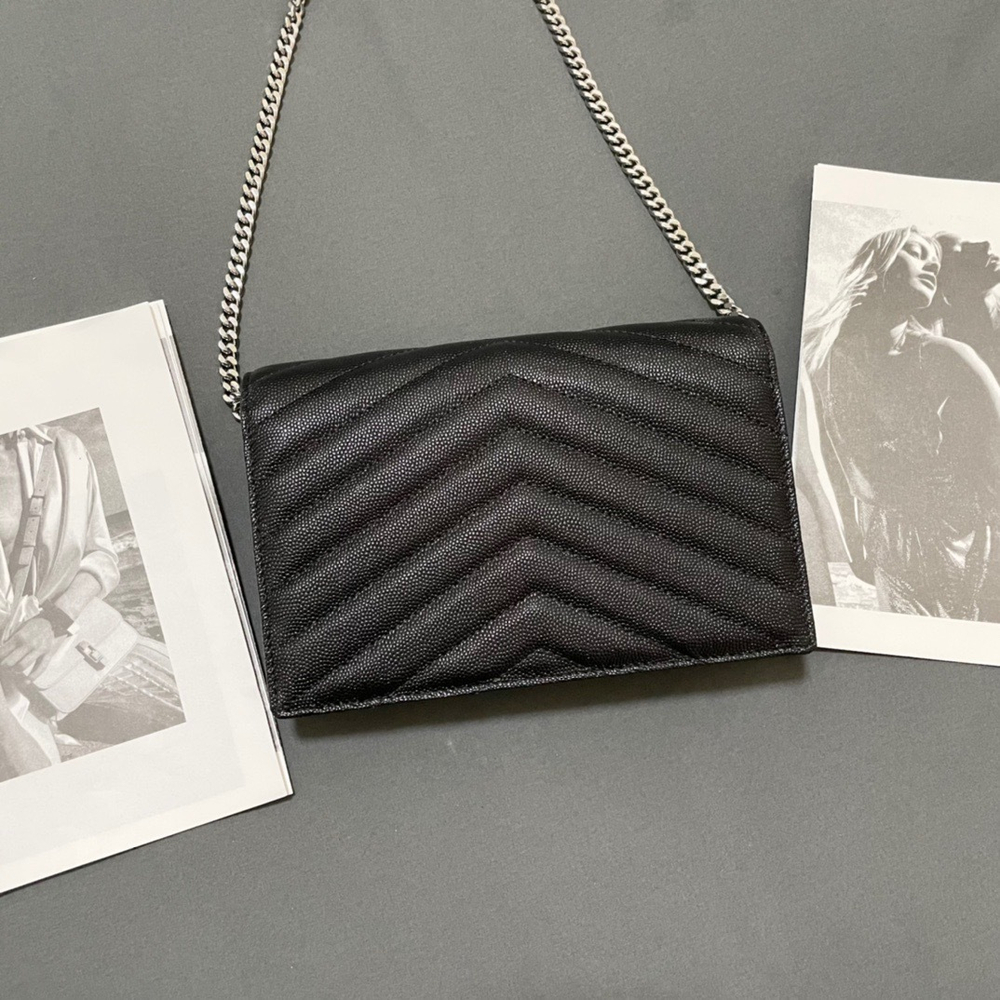 Saint Laurent WOC 19 cm