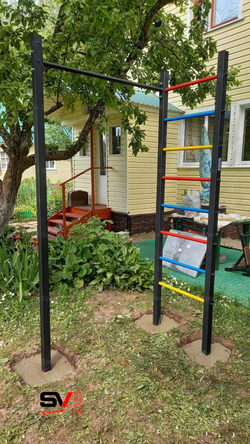 Монтаж уличной шведской стенки Sv Sport (3 вертикальных столба)